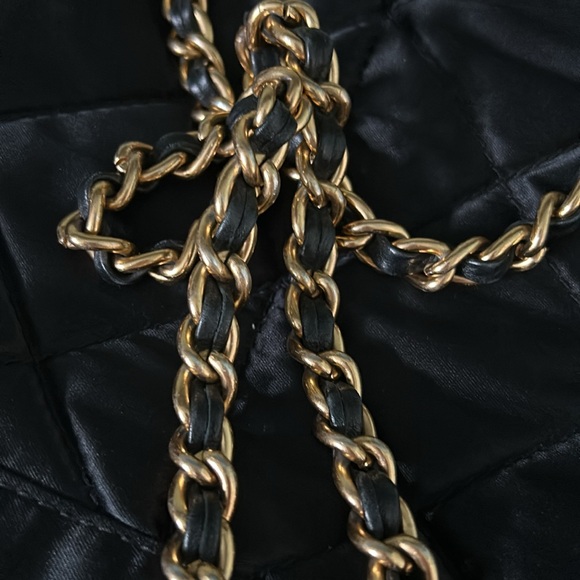 Original 1995 PRADA authentic nylon tote bag - Picture 10 of 10